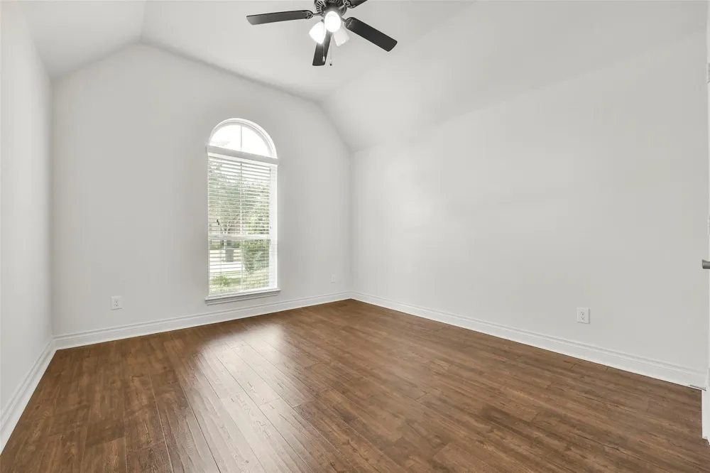 13615 Imperial Island Lane Pearland, TX 77584