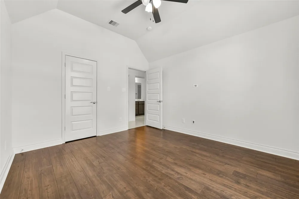 13615 Imperial Island Lane Pearland, TX 77584