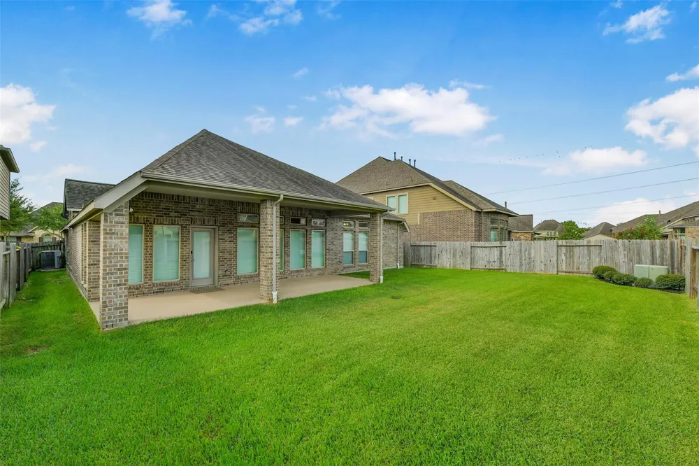 13615 Imperial Island Lane Pearland, TX 77584
