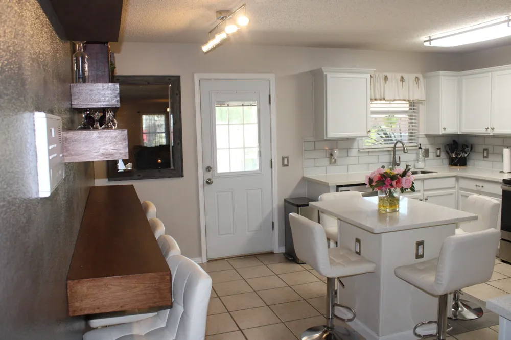 221 Pinecrest Seagoville, TX 75159