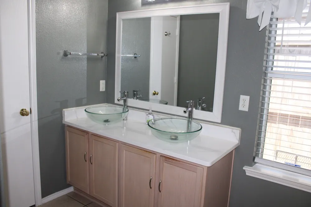 221 Pinecrest Seagoville, TX 75159
