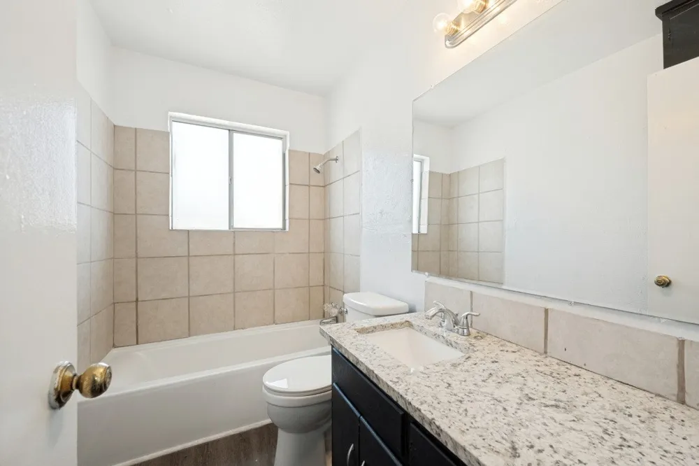 2701 Hemphill Street #110 Fort Worth, TX 76110