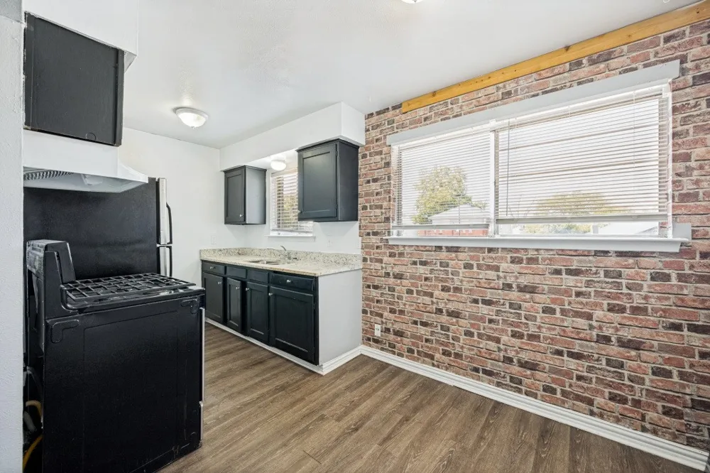 2701 Hemphill Street #110 Fort Worth, TX 76110