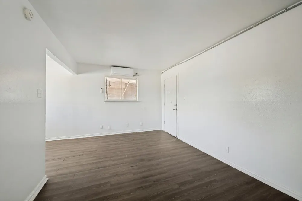 2701 Hemphill Street #110 Fort Worth, TX 76110