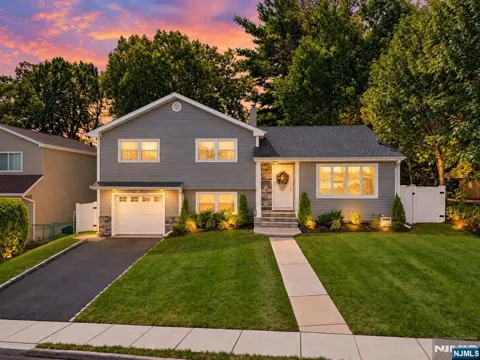 35 Bender Drive