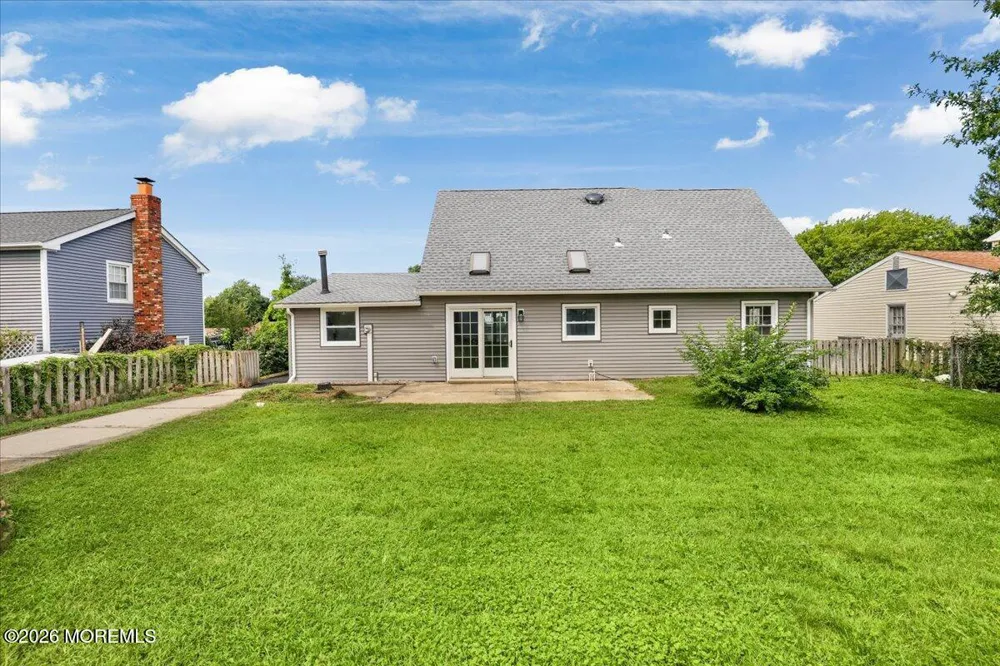 28 Fayette Lane Matawan, NJ 07747