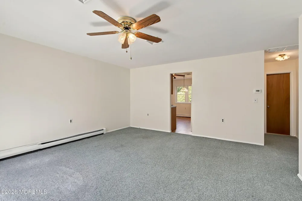 65 Sunflower Lane Toms River, NJ 08755