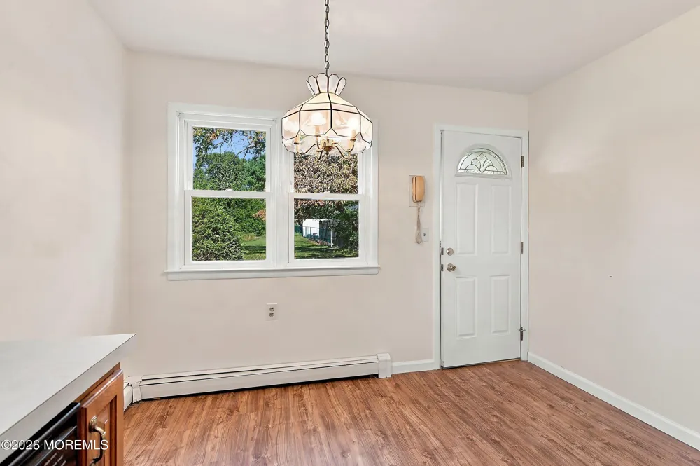 65 Sunflower Lane Toms River, NJ 08755