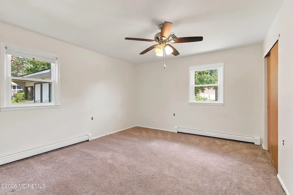 65 Sunflower Lane Toms River, NJ 08755