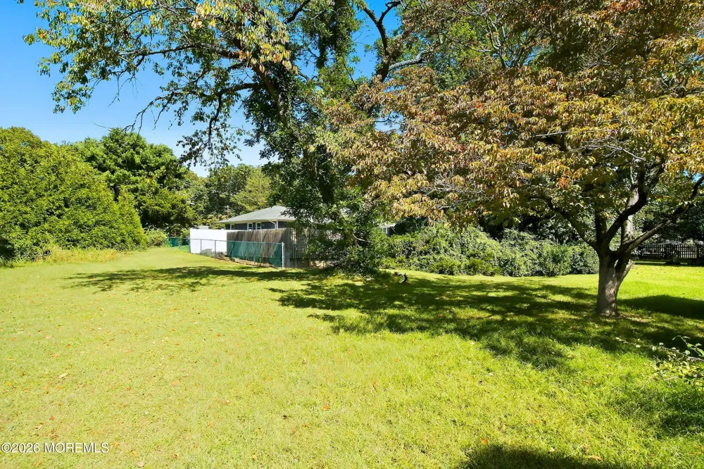65 Sunflower Lane Toms River, NJ 08755