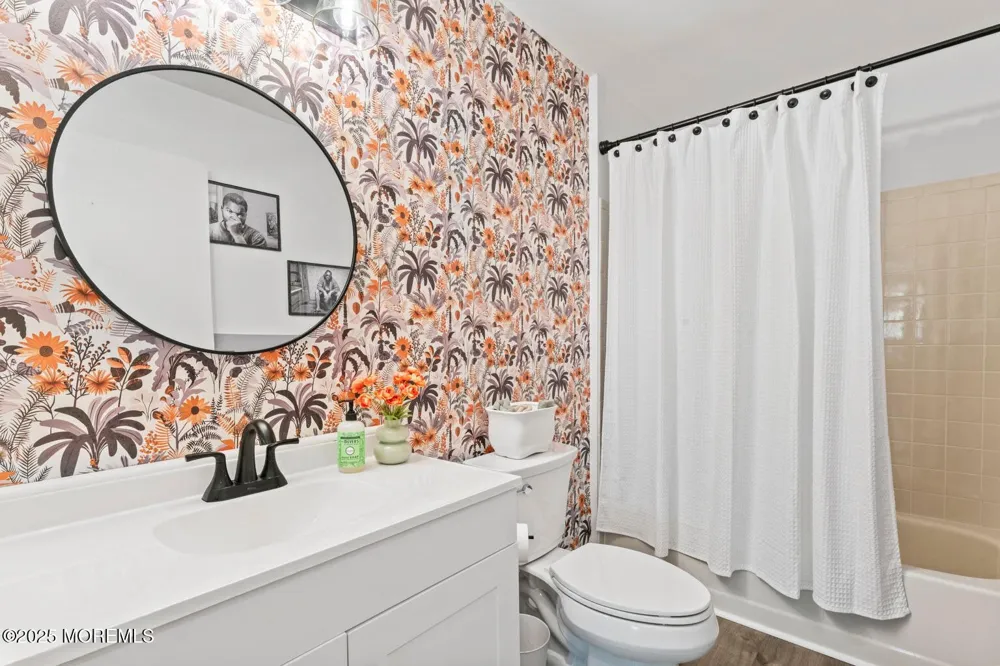 35 Beaumont Court Tinton Falls, NJ 07724