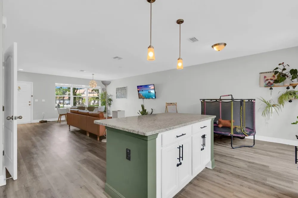 3113 VIA OTERO DRIVE Kissimmee, FL 34744