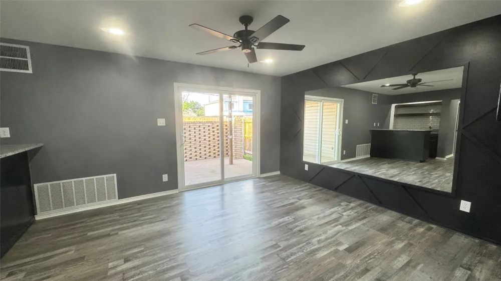2314 Garden Park Court Arlington, TX 76013