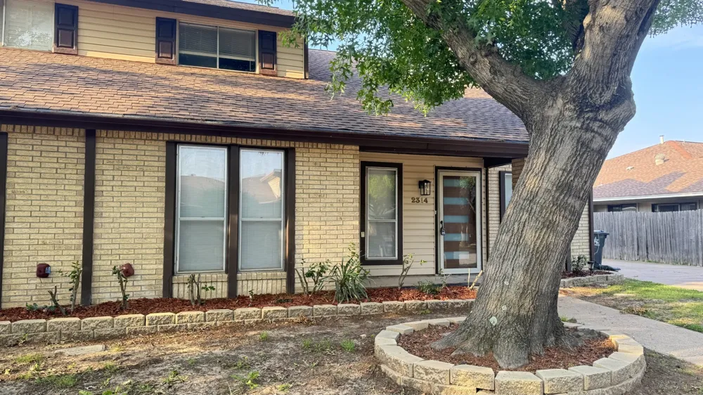 2314 Garden Park Court Arlington, TX 76013