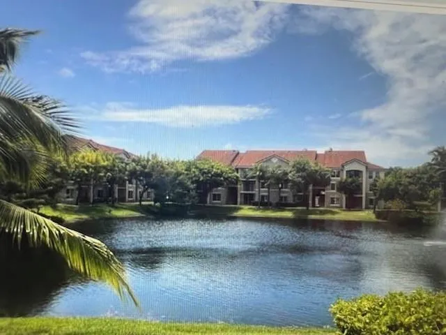 201 Villa Circle #201 Boynton Beach, FL 33435