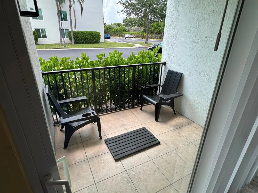 201 Villa Circle #201 Boynton Beach, FL 33435