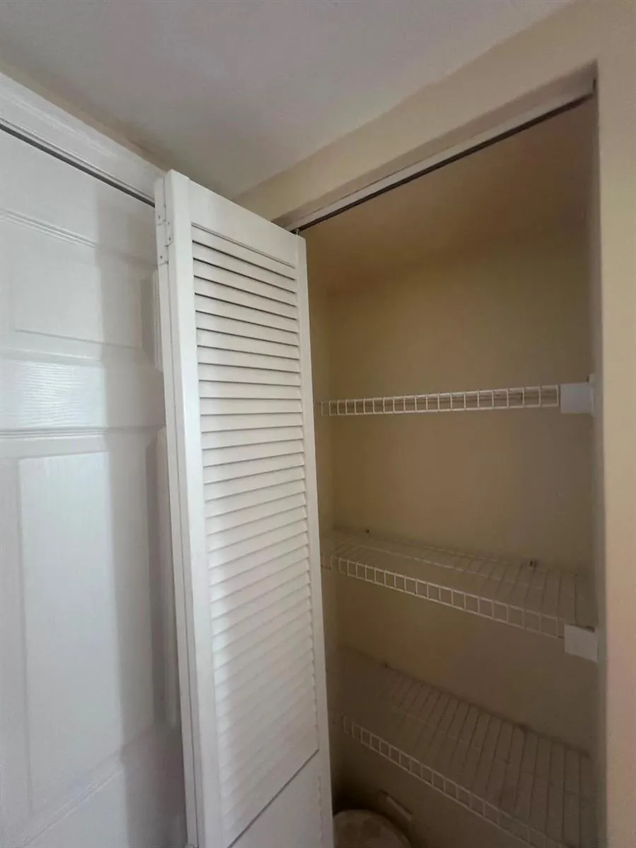 201 Villa Circle #201 Boynton Beach, FL 33435