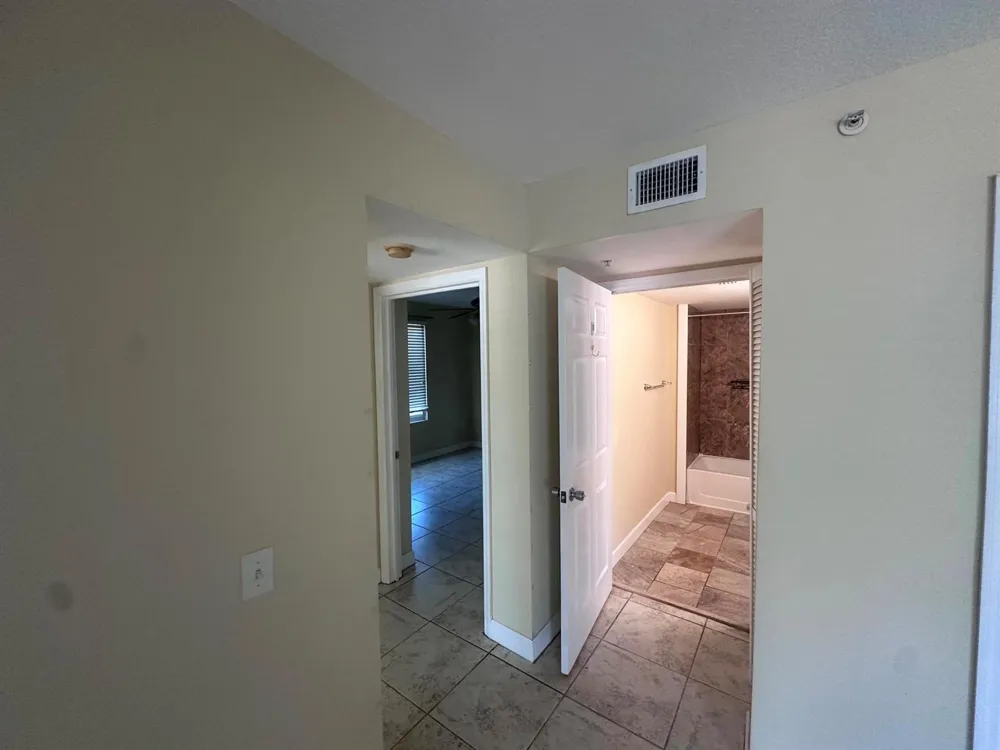 201 Villa Circle #201 Boynton Beach, FL 33435
