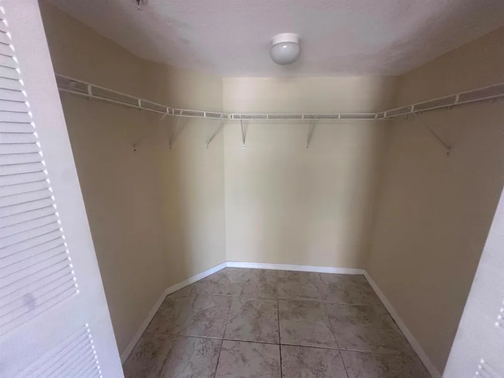 201 Villa Circle #201 Boynton Beach, FL 33435