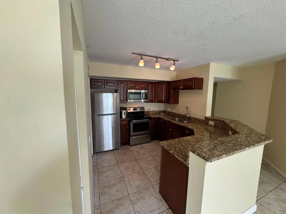 201 Villa Circle #201 Boynton Beach, FL 33435