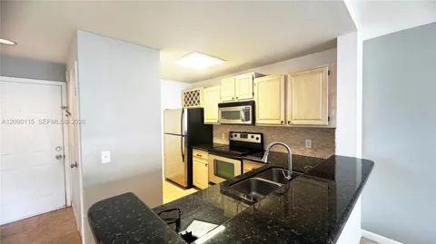1760 Palm Cove Blvd #5-305