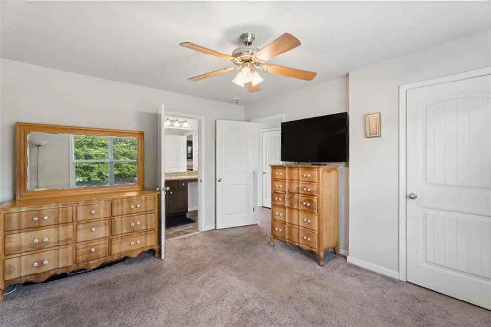 5752 Shore Isle Court Flowery Branch, GA 30542