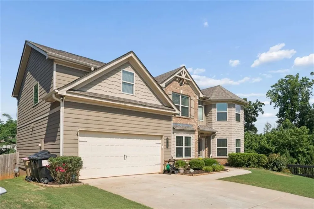 5752 Shore Isle Court Flowery Branch, GA 30542