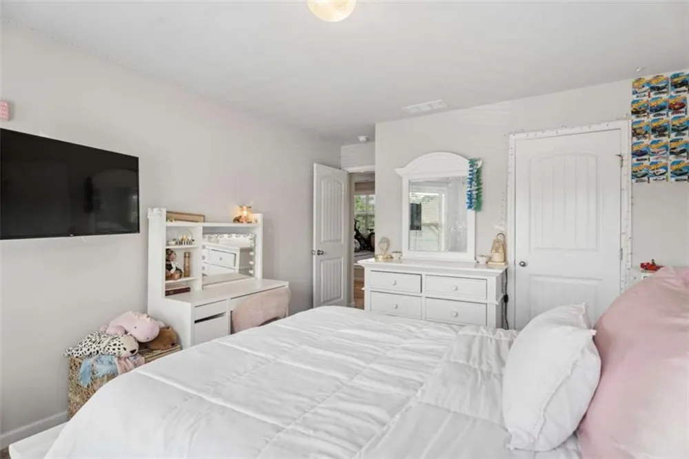 5752 Shore Isle Court Flowery Branch, GA 30542