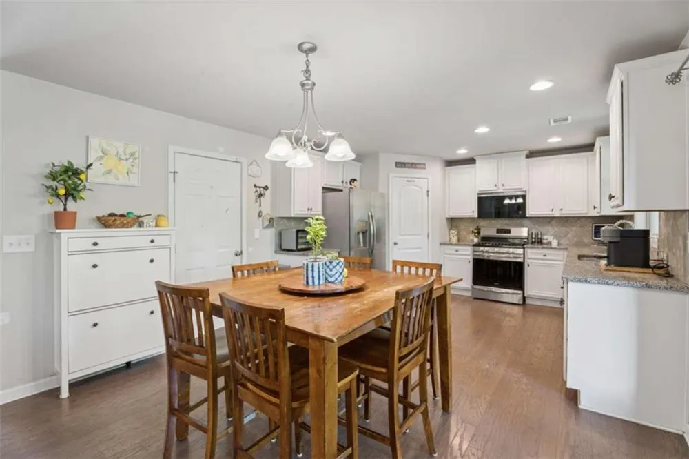 5752 Shore Isle Court Flowery Branch, GA 30542