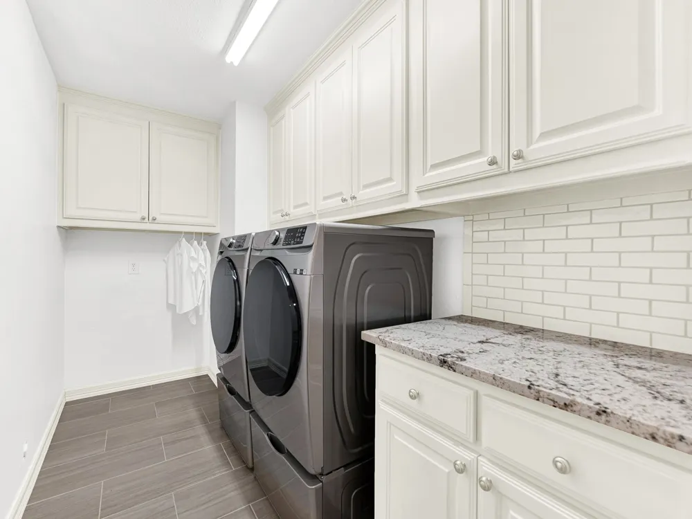 2140 Sutton Place Plano, TX 75093