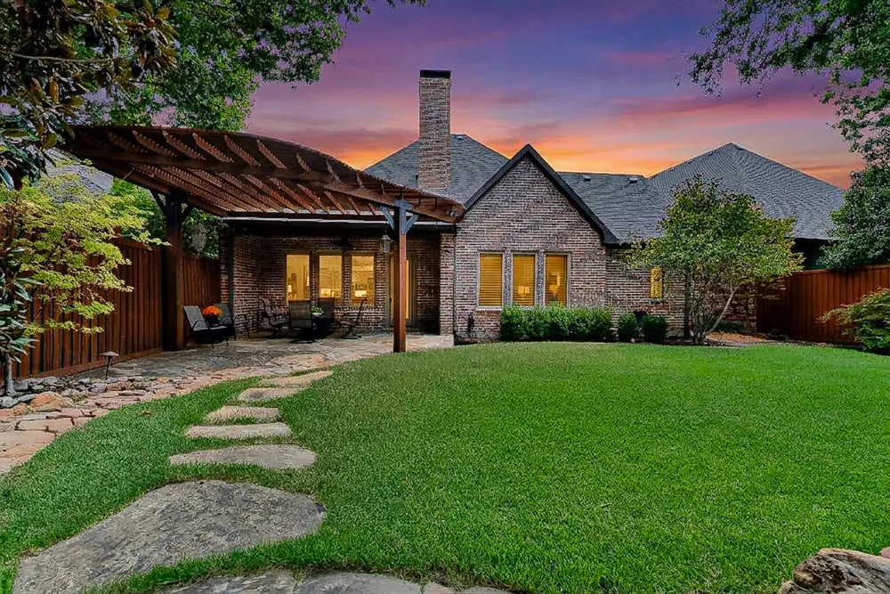 2140 Sutton Place Plano, TX 75093
