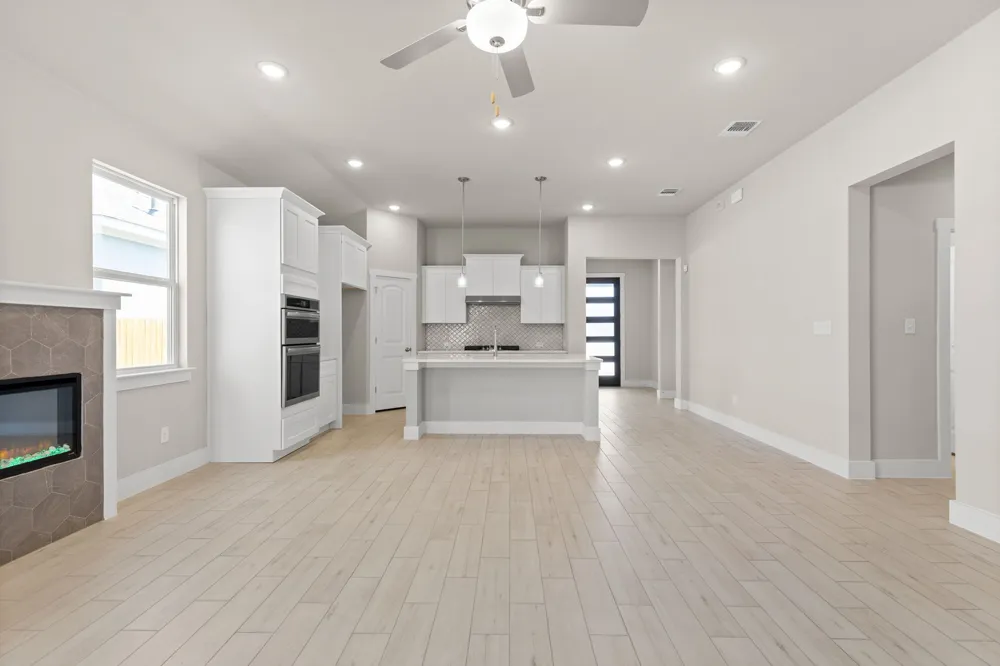 19128 Ariel Elena Way Pflugerville, TX 78660