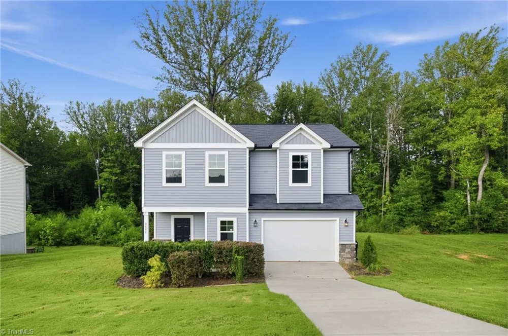 2608 Dallas Drive Winston-Salem, NC 27107