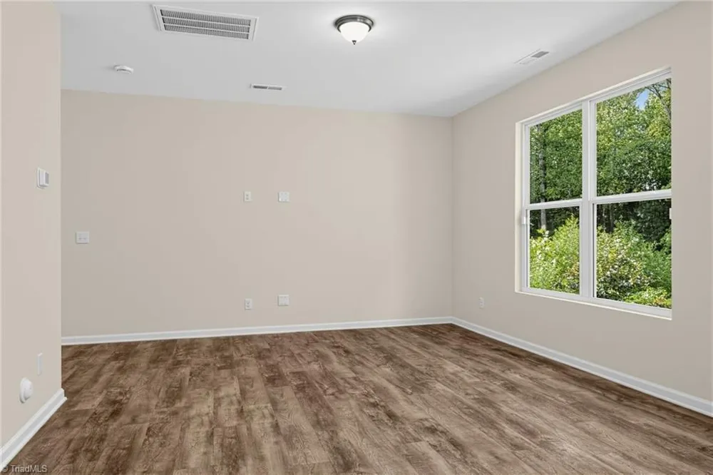 2608 Dallas Drive Winston-Salem, NC 27107