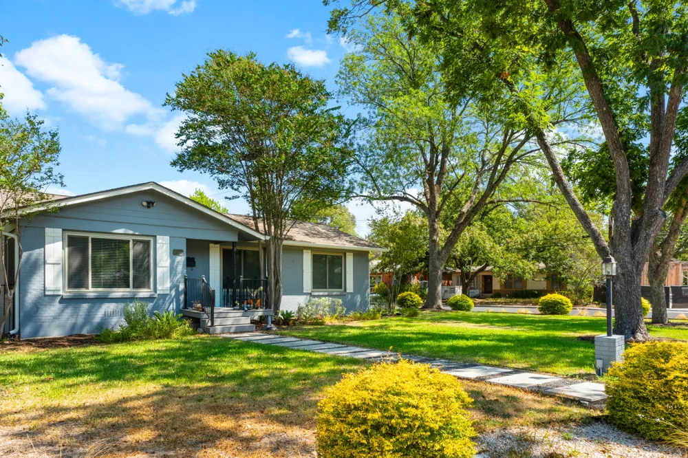 1200 Aggie Lane Austin, TX 78757