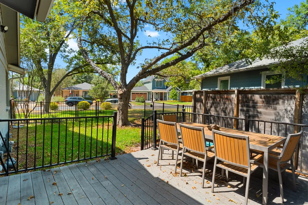 1200 Aggie Lane Austin, TX 78757
