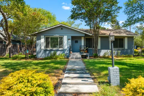 1200 Aggie Lane