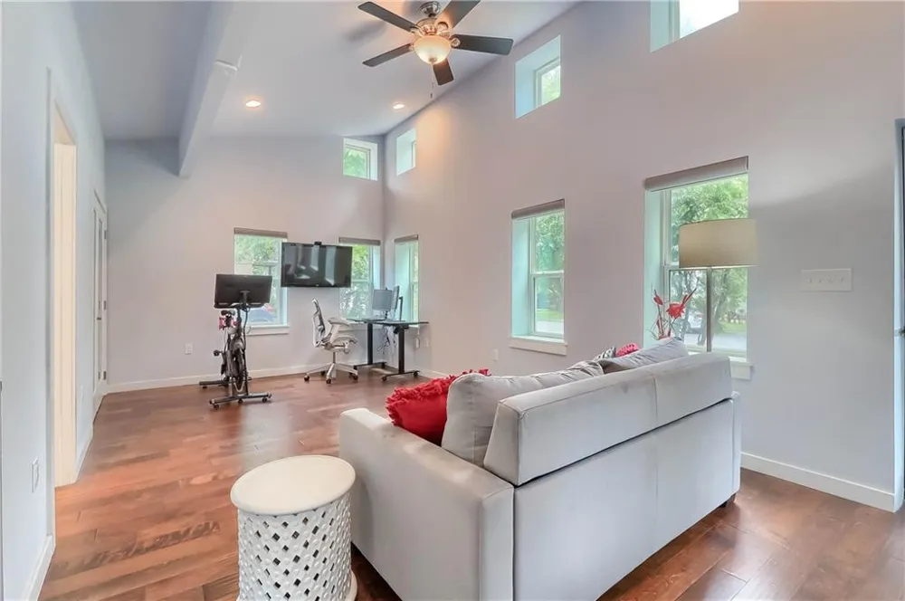 900 Capitol Court Austin, TX 78756