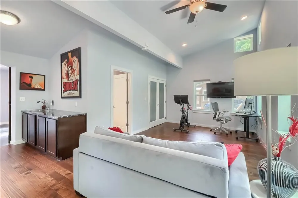 900 Capitol Court Austin, TX 78756