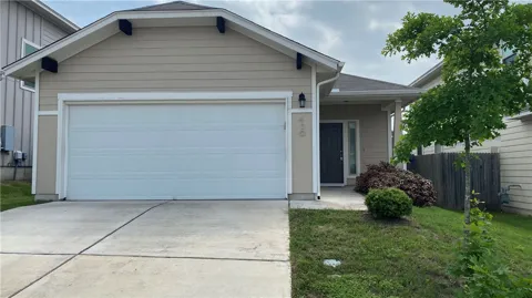 430 Twisted Oaks Lane