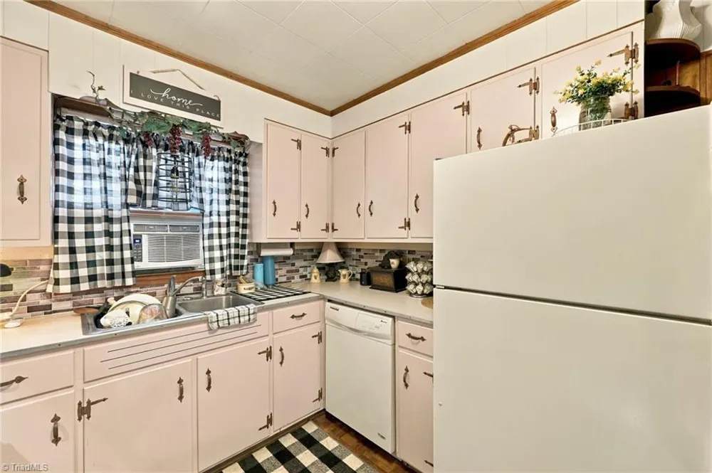 2975 US Highway 158 Yanceyville, NC 27379