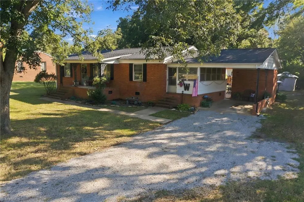 2975 US Highway 158 Yanceyville, NC 27379