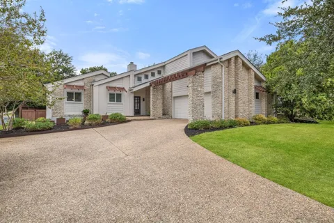 6101 Gun Bow Court