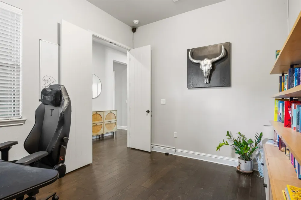 7122 Cut Plains Trail #17 Austin, TX 78726