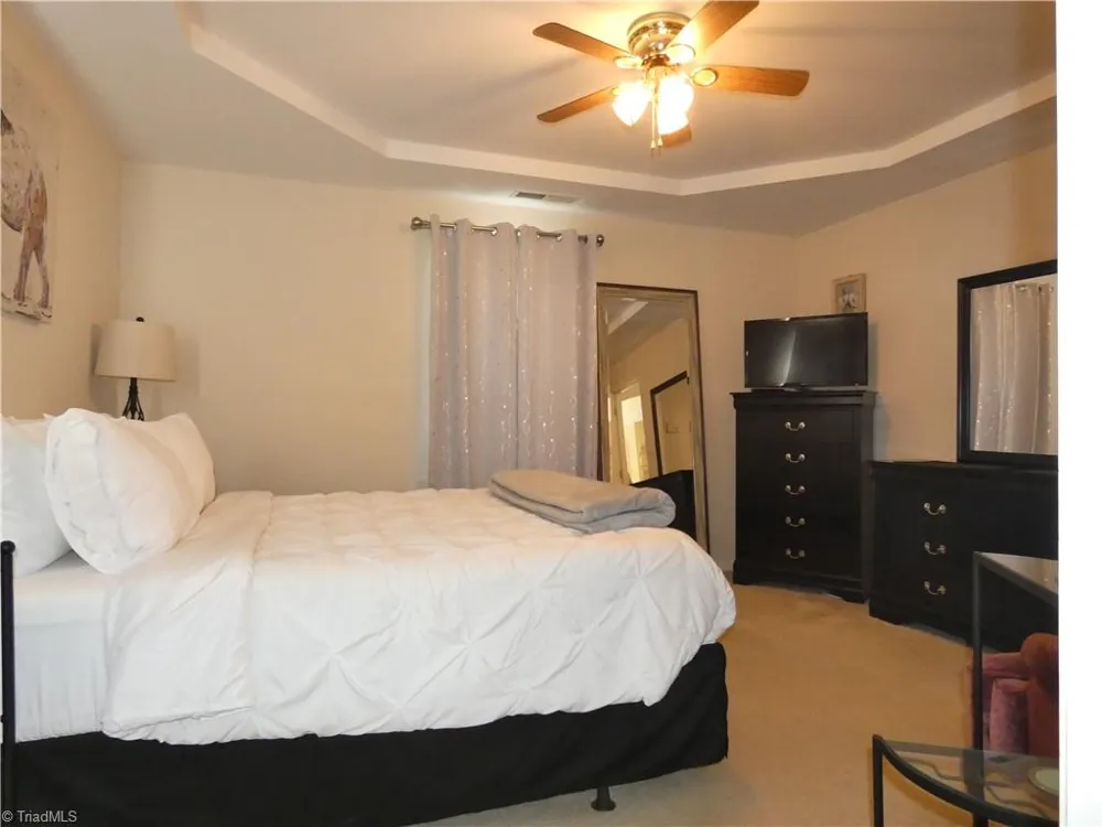 4221 Salem Landing Court Winston-Salem, NC 27101