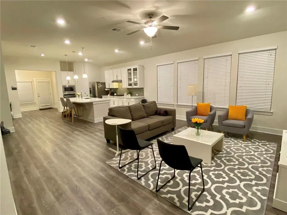15700 Apex Place Austin, TX 78728