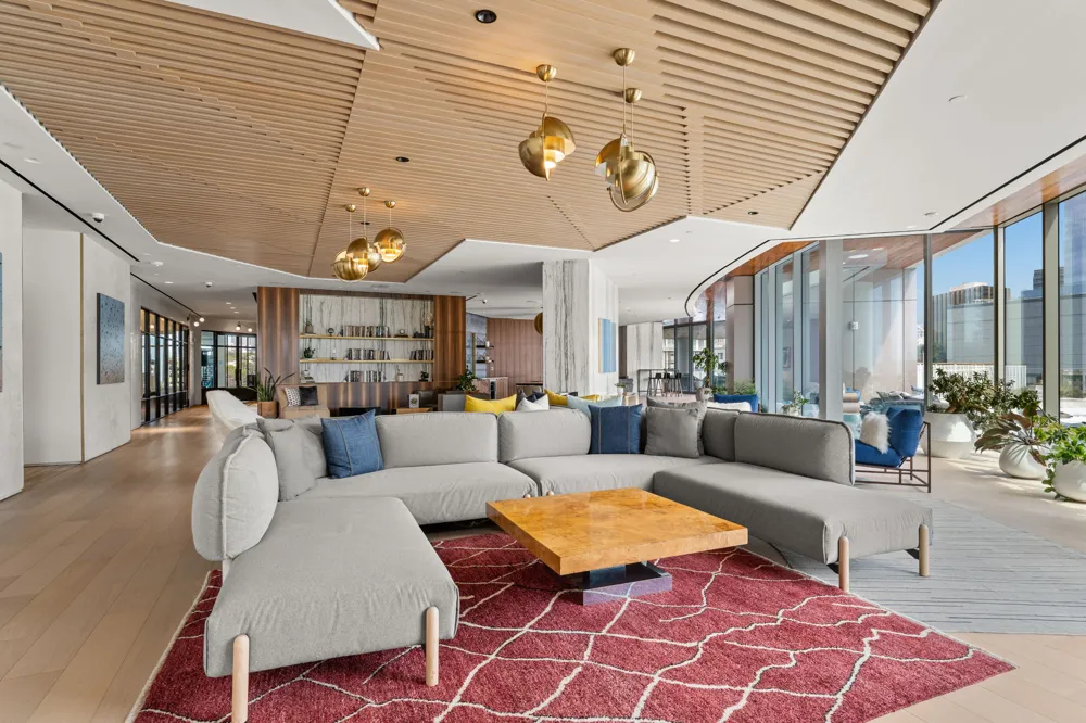 501 West Avenue #1504 Austin, TX 78701