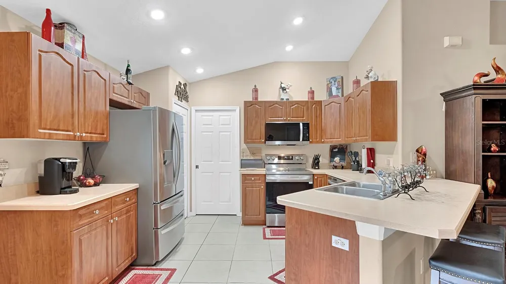 252 DIRKSEN DRIVE Debary, FL 32713