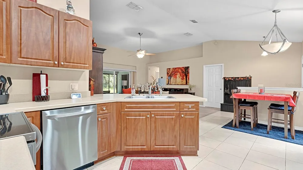 252 DIRKSEN DRIVE Debary, FL 32713