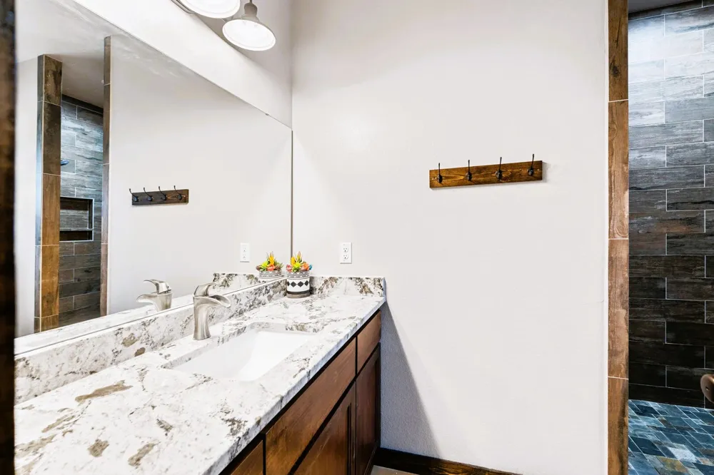 1718 Mountain Valley Road Concan, TX 78838